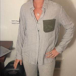 Long sleeve button down